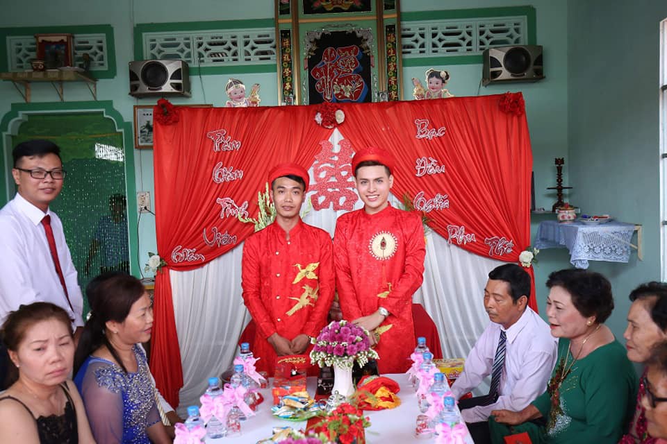 Có duyên gặp nhau qua một lần mua hàng online, cặp đồng tính này đã vẽ nên câu chuyện tình cực dễ thương - Ảnh 6. Có duyên gặp nhau qua một lần mua hàng online, cặp đồng tính này đã vẽ nên câu chuyện tình cực dễ thương - Ảnh 6.