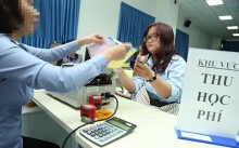 Lợi dụng tự chủ để tăng học phí