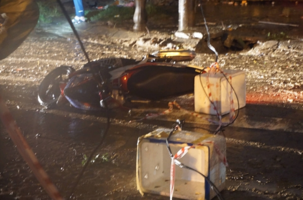 Vụ điện giật hai vợ chồng ở Đà Nẵng thương vong: Khởi tố 1 công nhân - Ảnh 1. Vụ điện giật hai vợ chồng ở Đà Nẵng thương vong: Khởi tố 1 công nhân - Ảnh 1.