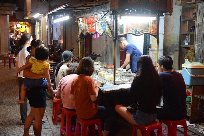 Bí mật chữ Ký ở những tiệm mì Tàu danh tiếng khiến người Sài Gòn luôn thắc mắc - Ảnh 3. Bí mật chữ Ký ở những tiệm mì Tàu danh tiếng khiến người Sài Gòn luôn thắc mắc - Ảnh 3.