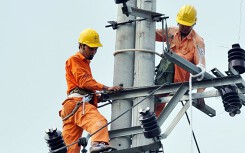 EVN tung công cụ tính tiền điện trực tuyến giữa lùm xùm khách hàng 'tố' giá điện tăng đột biến