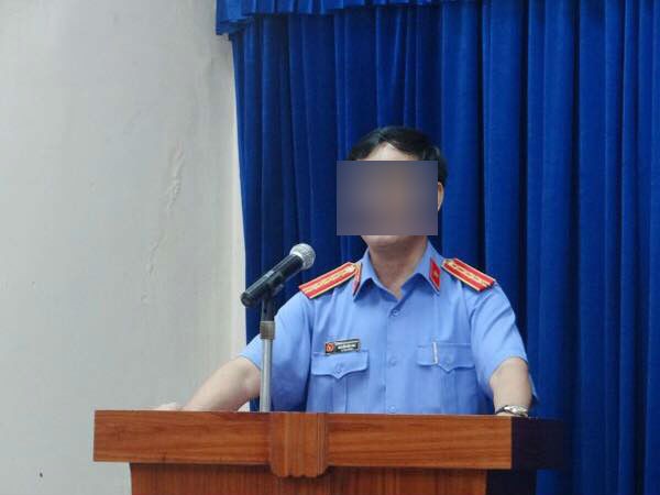 Vụ người đàn ông sàm sỡ bé gái TP HCM: Viện kiểm sát tối cao chỉ đạo xử lí nghiêm - Ảnh 1. Vụ người đàn ông sàm sỡ bé gái TP HCM: Viện kiểm sát tối cao chỉ đạo xử lí nghiêm - Ảnh 1.