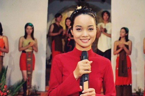 Cả bầu trời kí ức ùa về cùng dàn diễn viên Những ngọn nến trong đêm sau 17 năm - Ảnh 2. Cả bầu trời kí ức ùa về cùng dàn diễn viên Những ngọn nến trong đêm sau 17 năm - Ảnh 2.