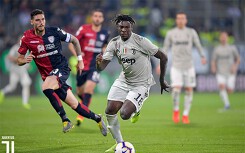 Hàng công dự bị giúp Juventus chạm một tay vào scudetto