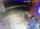 Kẻ sờ soạng bé gái trong thang máy là luật sư ở Đà Nẵng