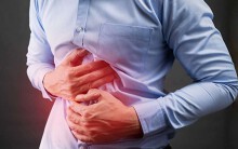 Bệnh ung thư đại trực tràng nghệ sĩ Anh Vũ từng mắc phải nguy hiểm thế nào?