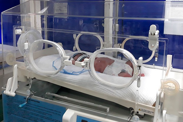 Nữ sinh ở Quảng Bình tự đẻ con rồi vứt vào nhà vệ sinh - Ảnh 1. Nữ sinh ở Quảng Bình tự đẻ con rồi vứt vào nhà vệ sinh - Ảnh 1.