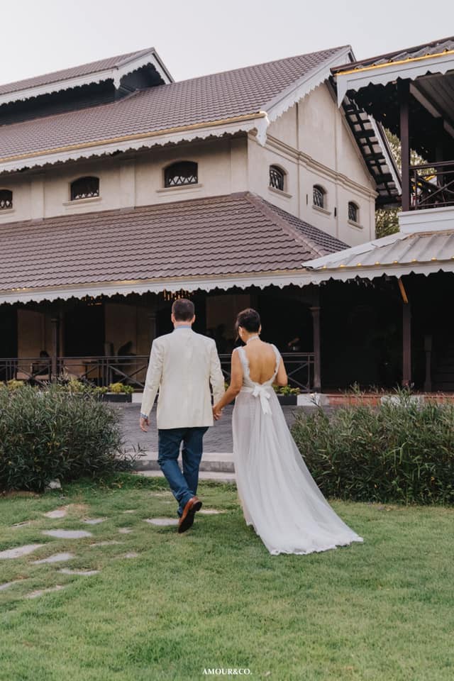 Sau nửa năm li hôn, chồng cũ diva Hồng Nhung bất ngờ lấy vợ mới - Ảnh 2. Sau nửa năm li hôn, chồng cũ diva Hồng Nhung bất ngờ lấy vợ mới - Ảnh 2.