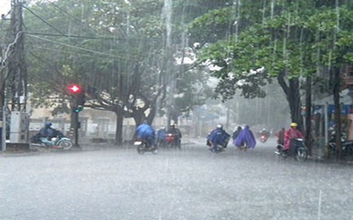 Dự báo thời tiết ngày mai 1/5: Miền Bắc mưa dông diện rộng và chấm dứt đợt nắng nóng kéo dài - Ảnh 1. Dự báo thời tiết ngày mai 1/5: Miền Bắc mưa dông diện rộng và chấm dứt đợt nắng nóng kéo dài - Ảnh 1.