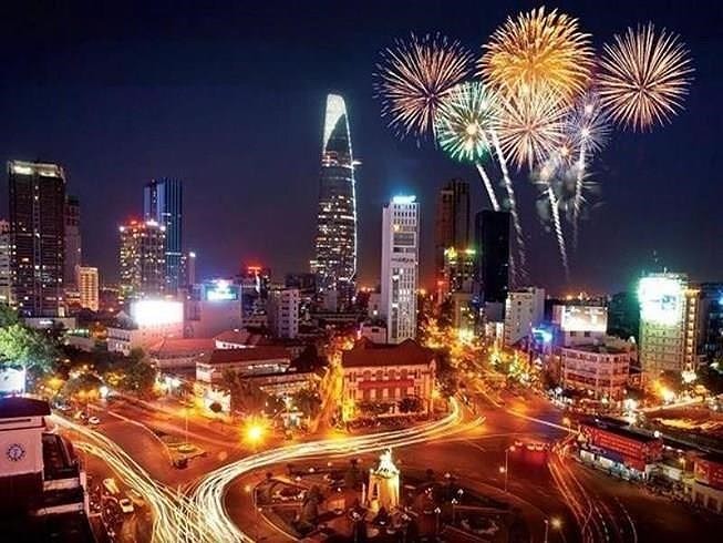 Tối nay, đến đâu xem bắn pháo hoa ở TP.HCM? - Ảnh 1.