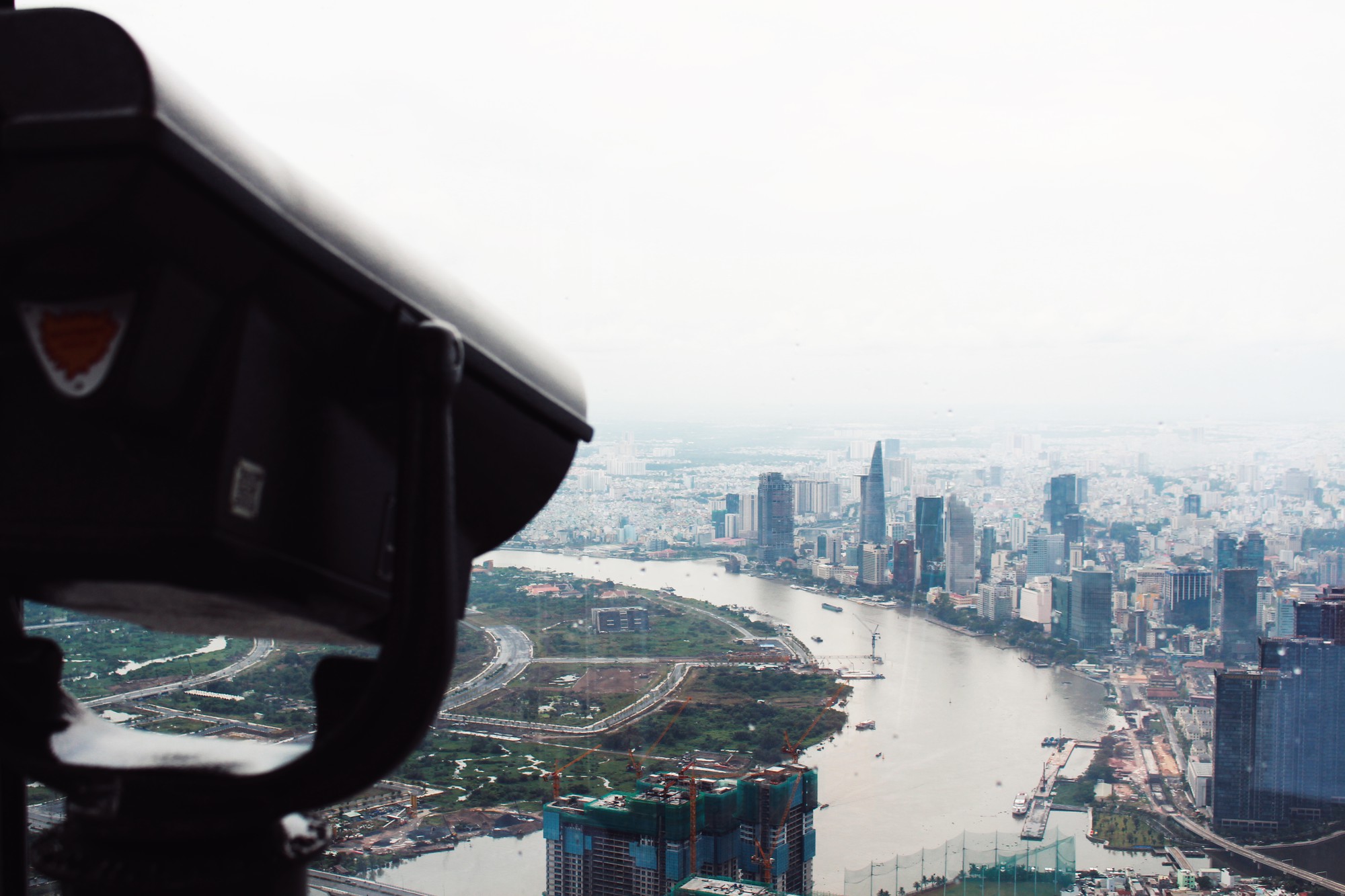 4 hướng Sài Gòn nhìn từ đỉnh Landmark 81 - toà nhà cao nhất Việt Nam - Ảnh 1. 4 hướng Sài Gòn nhìn từ đỉnh Landmark 81 - toà nhà cao nhất Việt Nam - Ảnh 1.