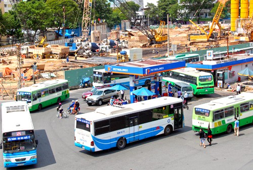 TP HCM tăng giá vé xe buýt từ 1/5 - Ảnh 1. TP HCM tăng giá vé xe buýt từ 1/5 - Ảnh 1.