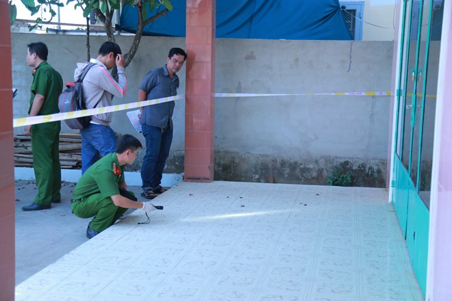 Những dấu vết tố kẻ sát hại dã man 3 bà cháu ở Bình Dương - Ảnh 1. Những dấu vết tố kẻ sát hại dã man 3 bà cháu ở Bình Dương - Ảnh 1.