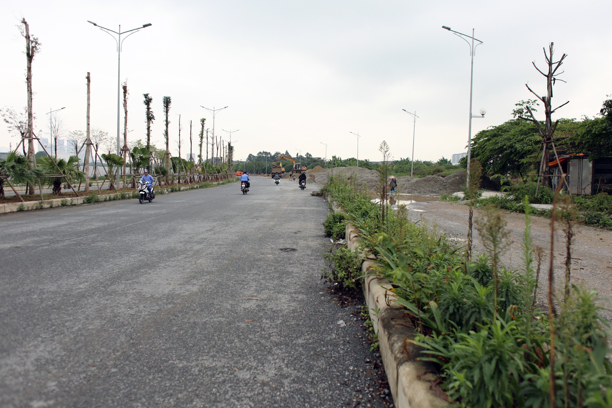 Đường nối Nguyễn Xiển - Xa La bây giờ ra sao? - Ảnh 13. Đường nối Nguyễn Xiển - Xa La bây giờ ra sao? - Ảnh 13.