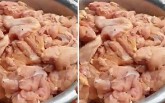 35kg thịt gà ôi thiu được 'tuồn' vào trường Tiểu học tại Hà Nội: Phụ huynh bức xúc, tính chuyển trường cho con
