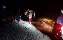 Bác sĩ dùng đèn xe chiếu sáng cứu sản phụ đẻ rơi giữa rừng