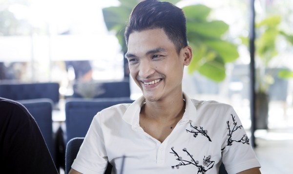 Mạc Văn Khoa: Thu nhập vài trăm triệu một tháng chỉ bằng phần mười người khác - Ảnh 1. Mạc Văn Khoa: Thu nhập vài trăm triệu một tháng chỉ bằng phần mười người khác - Ảnh 1.