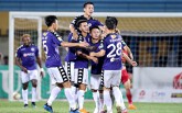 Quang Hải lập siêu phẩm mãn nhãn, Hà Nội FC vùi dập SLNA với tỉ số khó tin