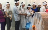 Nhắc vượt đèn đỏ, bị đâm chết: Bất ngờ với thiếu nữ xuất hiện tại đám tang