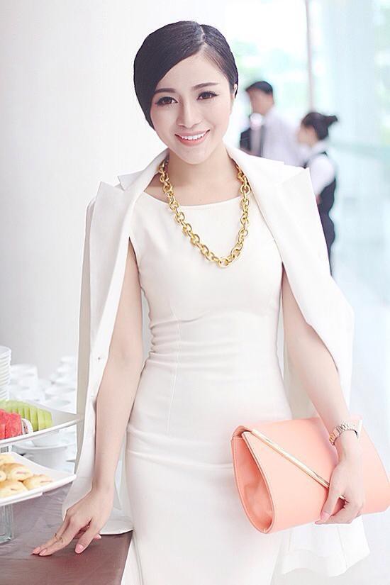 Bất ngờ với hành trình lột xác, vịt hóa thiên nga của hot girl Trang Anna - Ảnh 9. Bất ngờ với hành trình lột xác, vịt hóa thiên nga của hot girl Trang Anna - Ảnh 9.