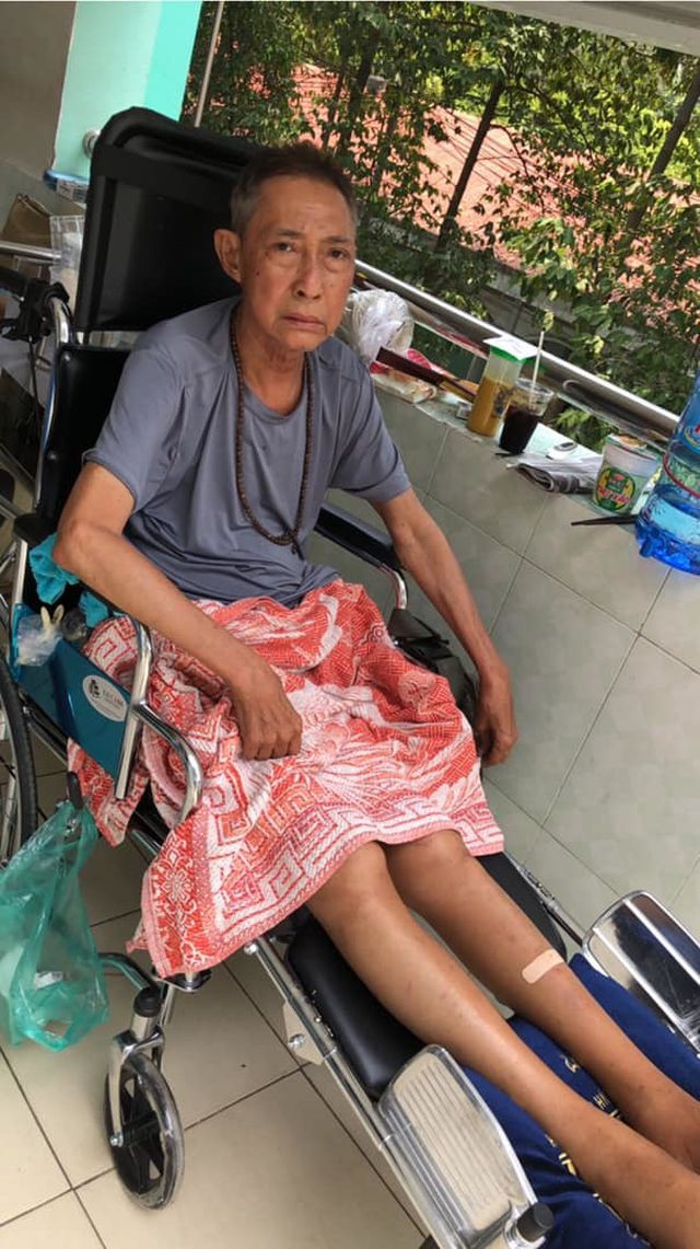 Nghệ sĩ Lê Bình phủ nhận chuyện nằm hành lang bệnh viện vì không đủ tiền viện phí - Ảnh 1.