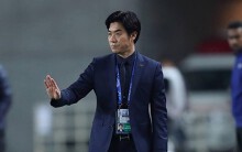 Văn Lâm sắp có 'thầy xịn' tại Muangthong United
