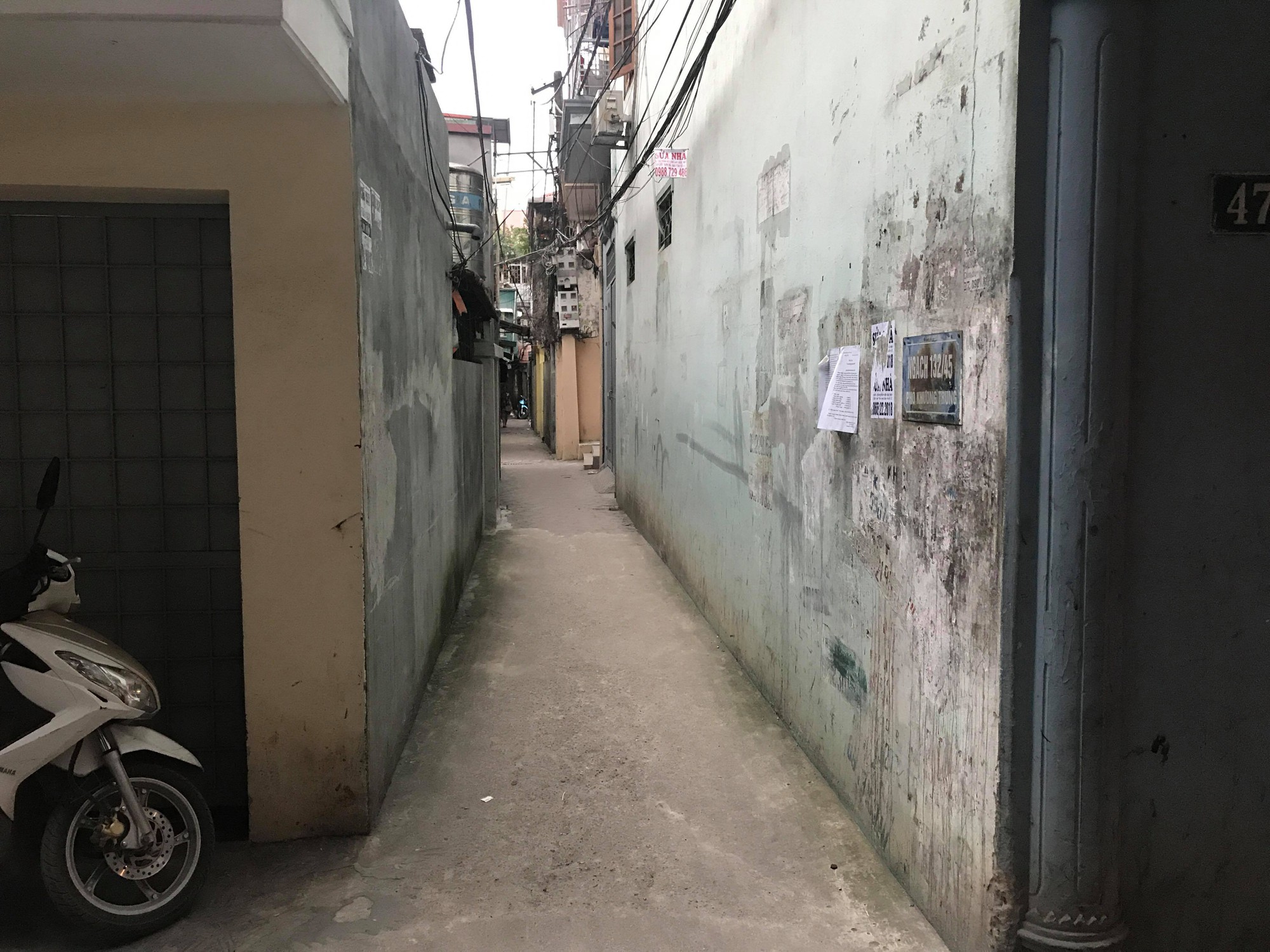 Vụ xâm hại hai bé gái ở Khương Trung: Khởi tố bị can với Nguyễn Đình Phúc về tội dâm ô với người dưới 16 tuổi - Ảnh 1. Vụ xâm hại hai bé gái ở Khương Trung: Khởi tố bị can với Nguyễn Đình Phúc về tội dâm ô với người dưới 16 tuổi - Ảnh 1.