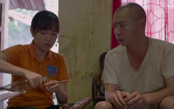 Những cô gái trong thành phố tập 31: Lan mượn rượu tâm sự với Lâm