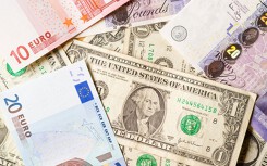 Giá USD hôm nay 10/4: Sụt giảm trầm trọng hơn