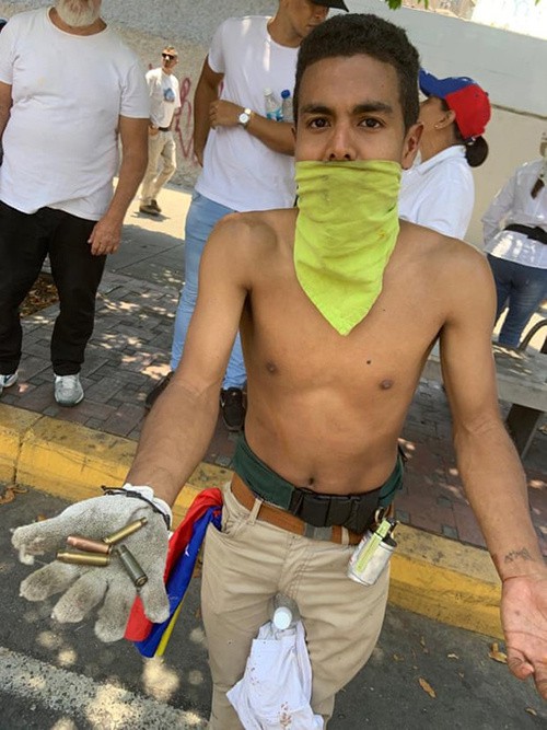 Đảo chính ở Venezuela, Mỹ nói Nga ngăn Maduro rời đất nước đến Cuba  - Ảnh 5.
