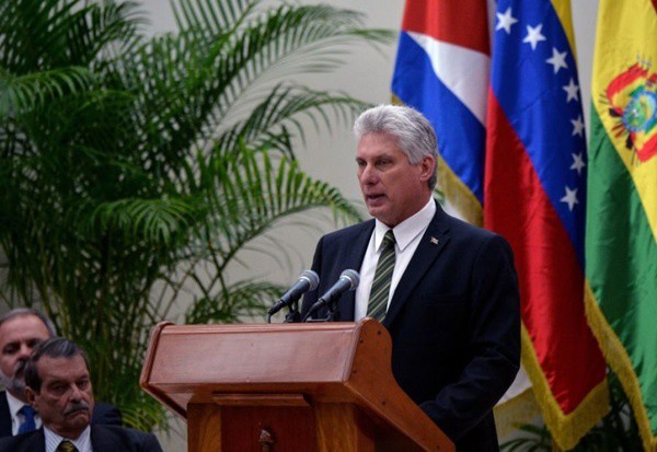 Đảo chính ở Venezuela, Mỹ nói Nga ngăn Maduro rời đất nước đến Cuba - Ảnh 1. Đảo chính ở Venezuela, Mỹ nói Nga ngăn Maduro rời đất nước đến Cuba - Ảnh 1.