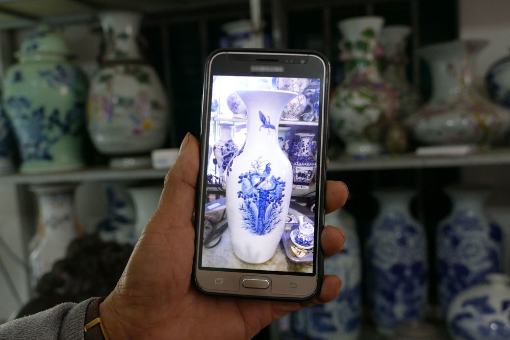 Chuyện chưa kể về ngôi làng có các đại gia buôn đồ cổ kín tiếng - Ảnh 2. Chuyện chưa kể về ngôi làng có các đại gia buôn đồ cổ kín tiếng - Ảnh 2.