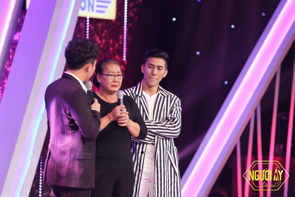 Thân hình vạn người mê cùng hành trình come out không giống ai của những chàng LGBT trong Người ấy là ai mùa 1 (P2) - Ảnh 5. Thân hình vạn người mê cùng hành trình come out không giống ai của những chàng LGBT trong Người ấy là ai mùa 1 (P2) - Ảnh 5.