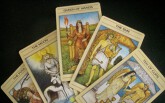 Tử vi hôm nay (10/5) qua lá bài Tarot: Một ngày để thở