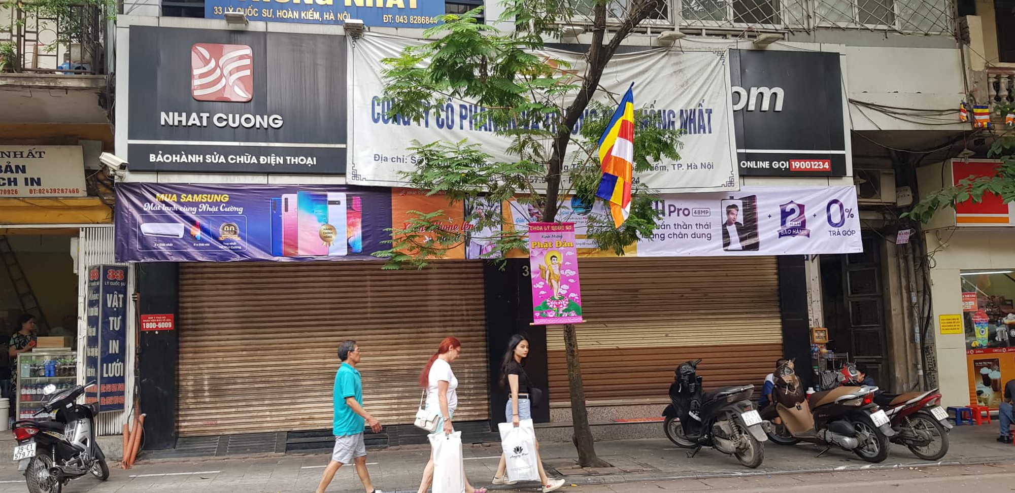 Cận cảnh chuỗi cửa hàng Nhật Cường ở Hà Nội sau một ngày Bộ Công an khám xét - Ảnh 8. Cận cảnh chuỗi cửa hàng Nhật Cường ở Hà Nội sau một ngày Bộ Công an khám xét - Ảnh 8.