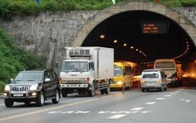 Xuất hiện nhiều vết nứt mới tại hầm Hải Vân 1