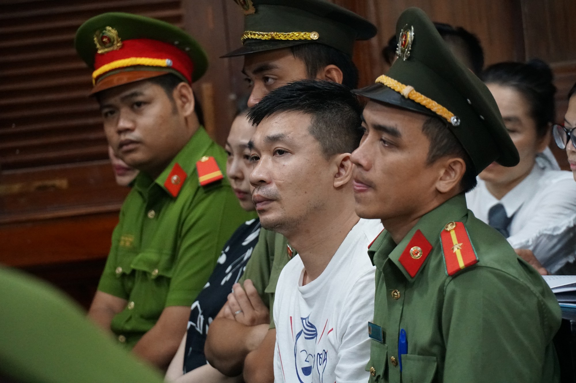 Những bóng hồng trong đường dây ma túy của ông trùm Văn Kính Dương - Ảnh 1. Những bóng hồng trong đường dây ma túy của ông trùm Văn Kính Dương - Ảnh 1.
