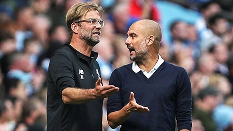 BTC Ngoại hạng Anh chuẩn bị sẵn 2 cúp chờ Liverpool và Man City - Ảnh 1. BTC Ngoại hạng Anh chuẩn bị sẵn 2 cúp chờ Liverpool và Man City - Ảnh 1.