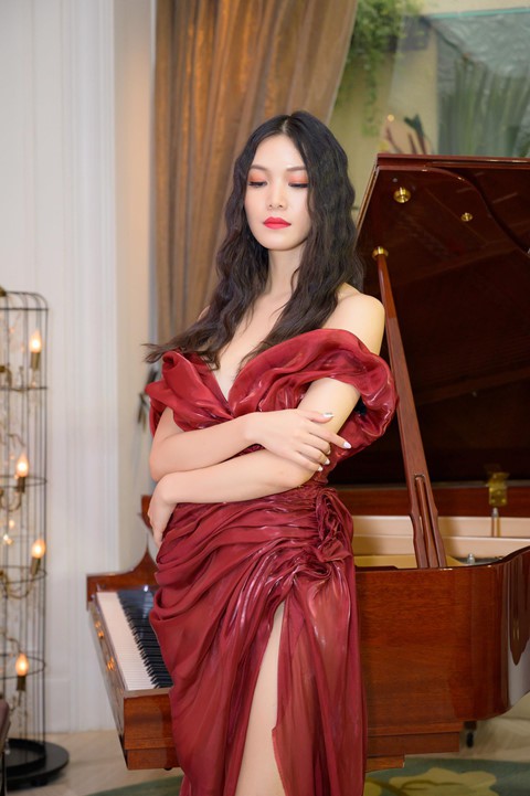 Thùy Dung: ‘Tôi đau về thể xác, tinh thần vì người yêu quá ghen tuông - Ảnh 2. Thùy Dung: ‘Tôi đau về thể xác, tinh thần vì người yêu quá ghen tuông - Ảnh 2.