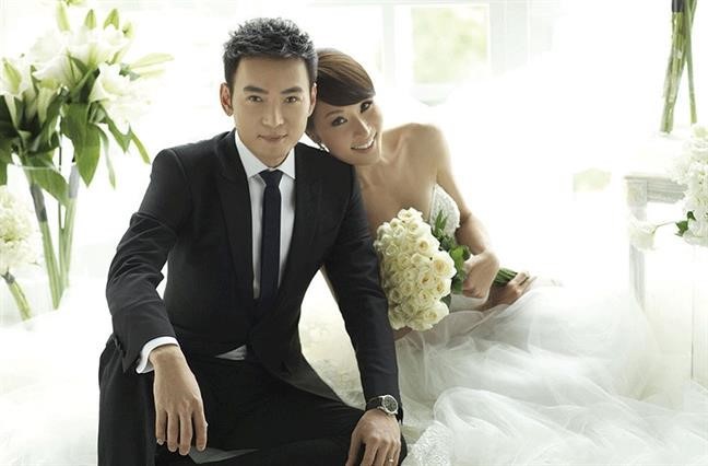 Triển Chiêu Tiêu Ân Tuấn: Sự nghiệp gian nan, 2 lần đổ vỡ hôn nhân và tán gia bại sản để giành quyền nuôi con - Ảnh 6. Triển Chiêu Tiêu Ân Tuấn: Sự nghiệp gian nan, 2 lần đổ vỡ hôn nhân và tán gia bại sản để giành quyền nuôi con - Ảnh 6.