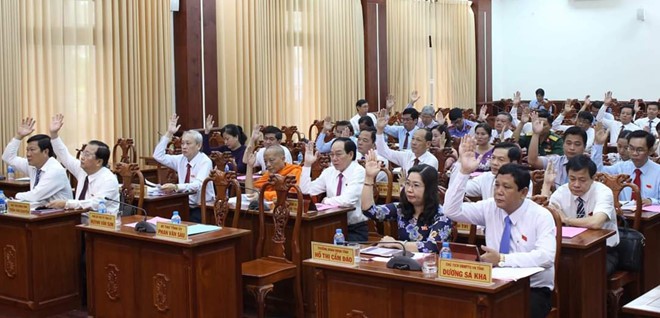 Phó chủ tịch UBND tỉnh Sóc Trăng bất ngờ xin nghỉ hưu sớm - Ảnh 2. Phó chủ tịch UBND tỉnh Sóc Trăng bất ngờ xin nghỉ hưu sớm - Ảnh 2.