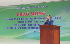 'Nhà báo quốc tế' có mối quan hệ 'thân thiết' với Chủ tịch Hội Luật gia Việt Nam?