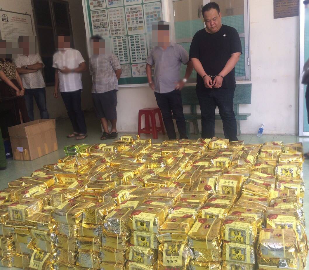 Liên tục bắt ma túy số lượng khủng ở Sài Gòn - Ảnh 4. Liên tục bắt ma túy số lượng khủng ở Sài Gòn - Ảnh 4.