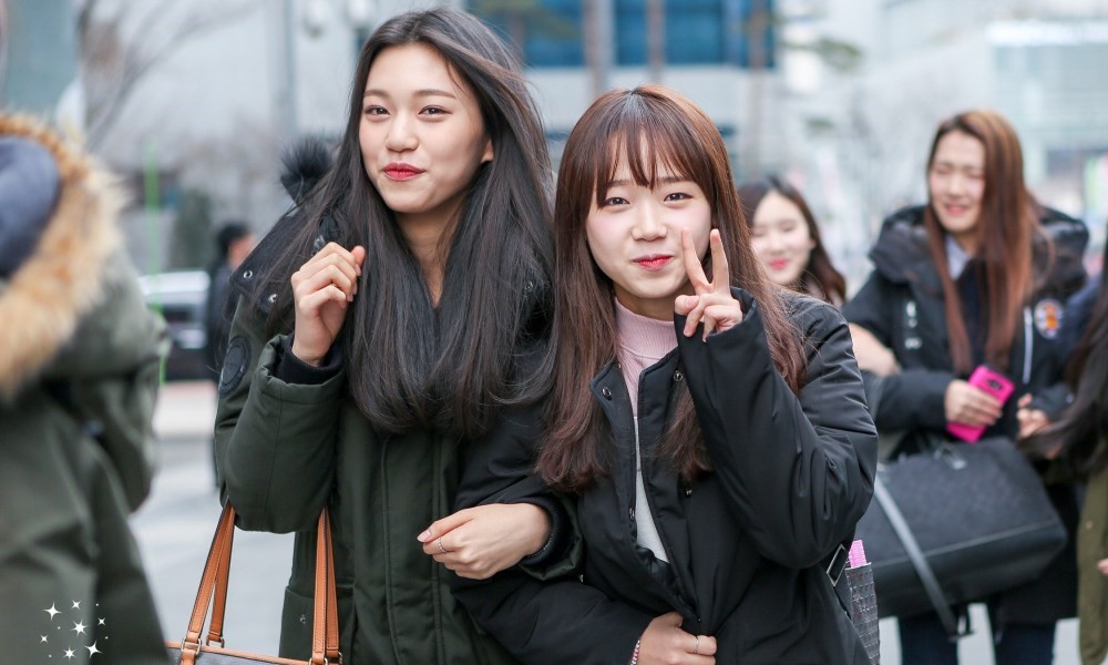 Kpop hiếm có cặp đôi bách hợp nào được các fan ghép đôi mãnh liệt như thế này - Ảnh 3. Kpop hiếm có cặp đôi bách hợp nào được các fan ghép đôi mãnh liệt như thế này - Ảnh 3.