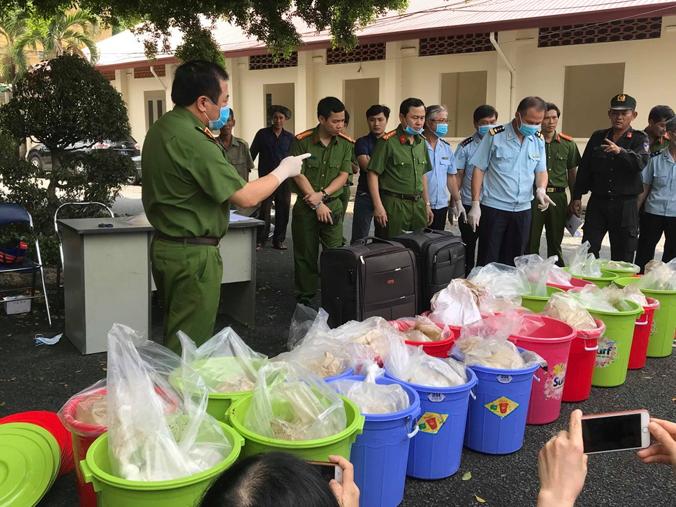 Thiếu tướng Phạm Văn Các: Đây là loại ma túy cao cấp, dành cho giới nhà giàu - Ảnh 9. Thiếu tướng Phạm Văn Các: Đây là loại ma túy cao cấp, dành cho giới nhà giàu - Ảnh 9.