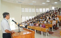 Bỏ quy định yêu cầu nghiệp vụ sư phạm với giảng viên ĐH,CĐ