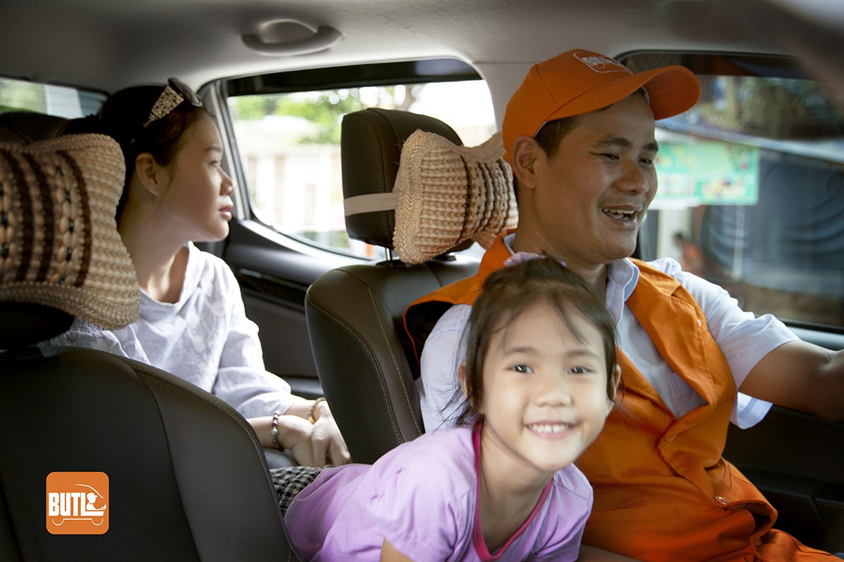 Dịch vụ Bạn uống tôi lái: Hầu hết khách khi say không nhớ nổi hoặc không thao tác được trên màn hình để đặt tài xế - Ảnh 2.