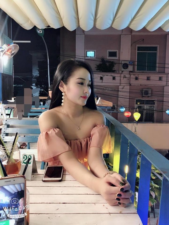 Nàng WAG Việt nào chuộng phong cách ăn mặc sexy, quyến rũ? - Ảnh 8.