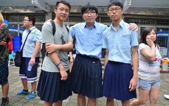 Cộng đồng LGBT thế giới hôm nay (13/5): Người đẹp chuyển giới bị loại khỏi The Voice, nam sinh ở Đài Loan (Trung Quốc) mặc váy đến trường