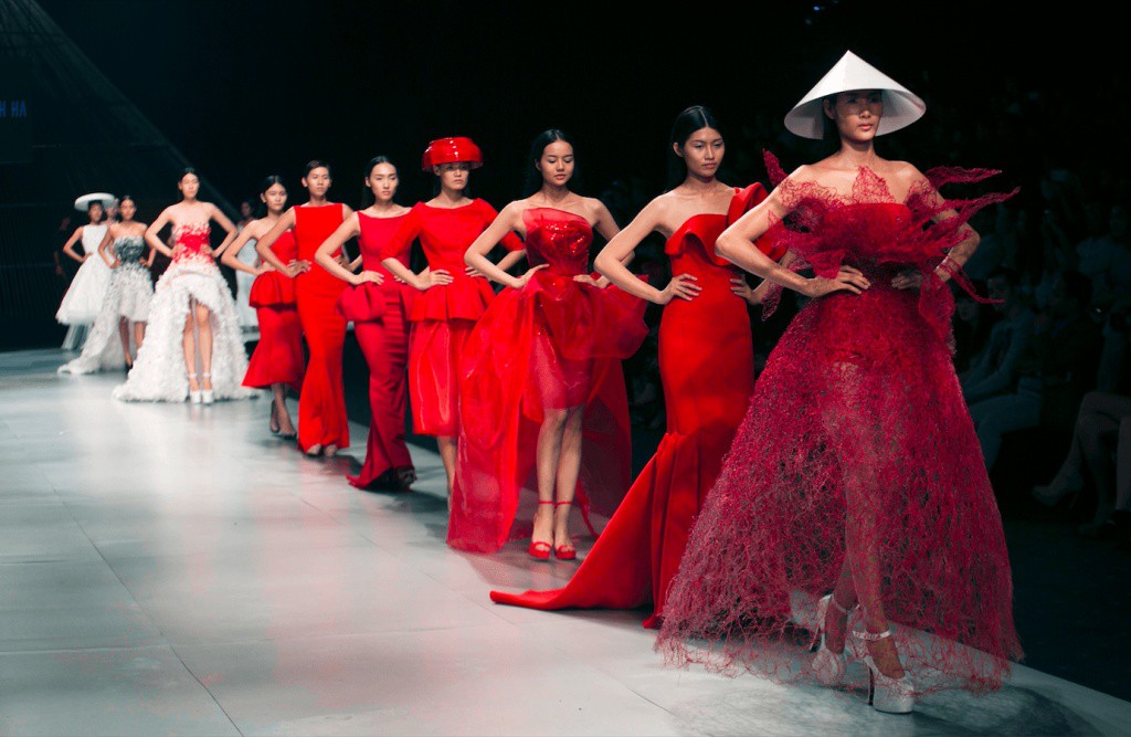 Hoàng Thùy: Cái kết sau 8 năm ở showbiz từ danh hiệu Quán quân Vietnams Next Top Model - Ảnh 7. Hoàng Thùy: Cái kết sau 8 năm ở showbiz từ danh hiệu Quán quân Vietnams Next Top Model - Ảnh 7.